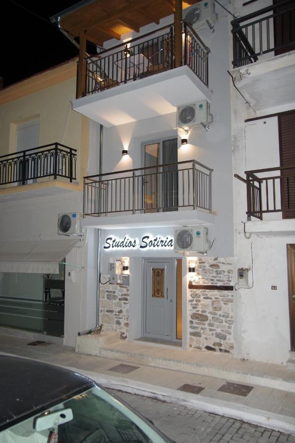 Studios Sotiria Лименас Екстериор снимка